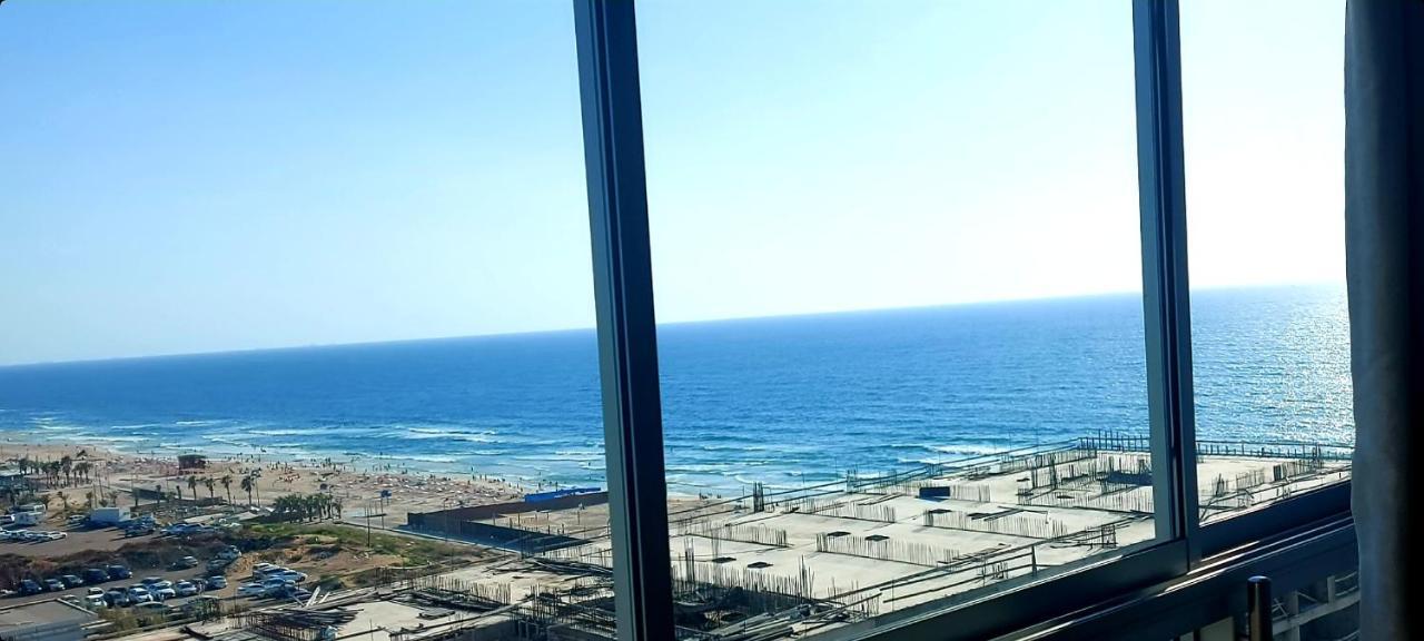 מלון דירות על הים בת ים 39 Экстерьер фото