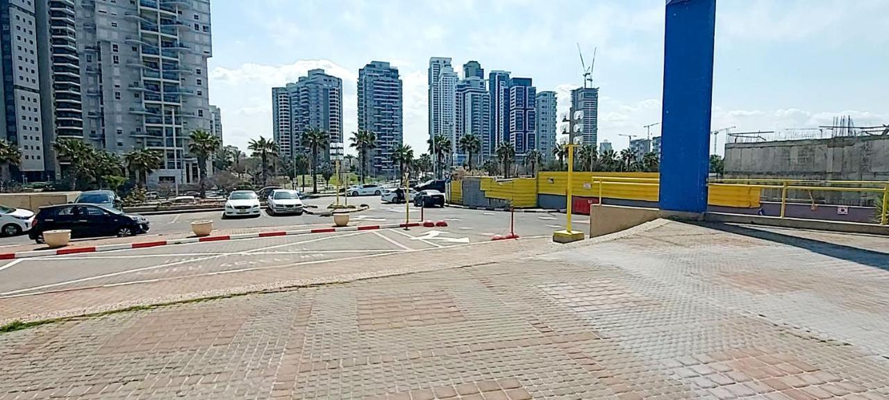 מלון דירות על הים בת ים 39 Экстерьер фото