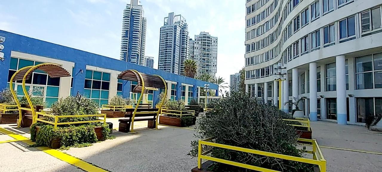 מלון דירות על הים בת ים 39 Экстерьер фото