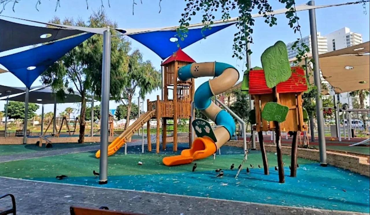 מלון דירות על הים בת ים 39 Экстерьер фото