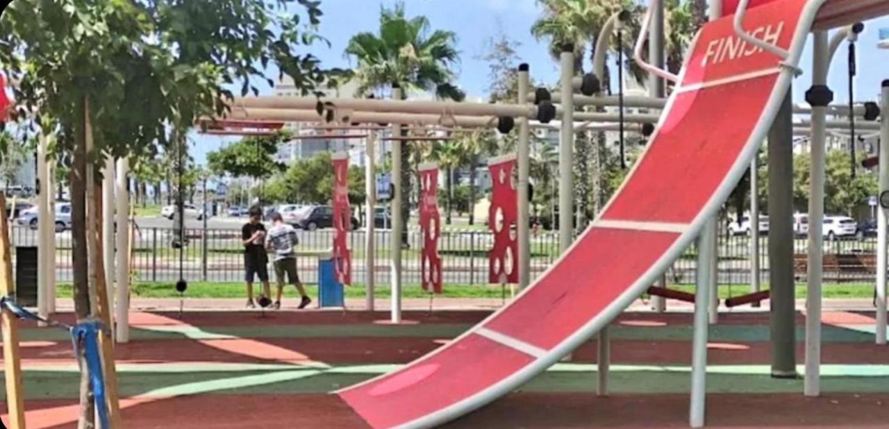 מלון דירות על הים בת ים 39 Экстерьер фото